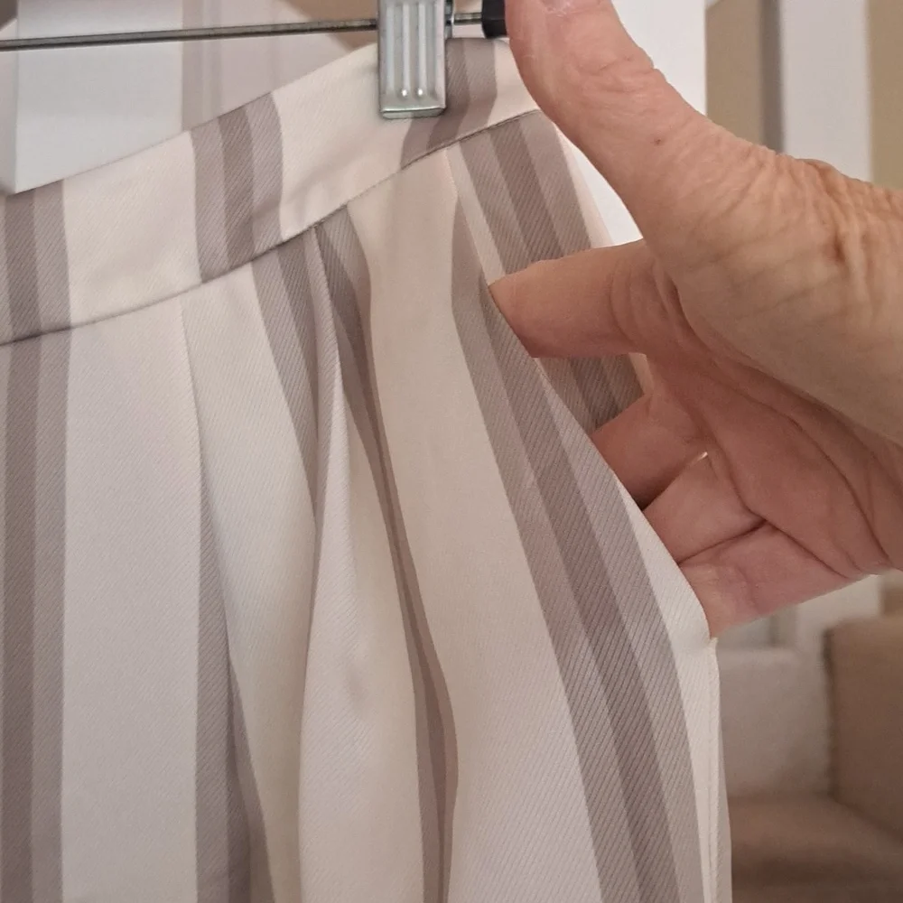 Seroya Marlowe Satin Cream & Tan Neutral Striped Trousers Sz S LIKE New - Picture 5 of 8
